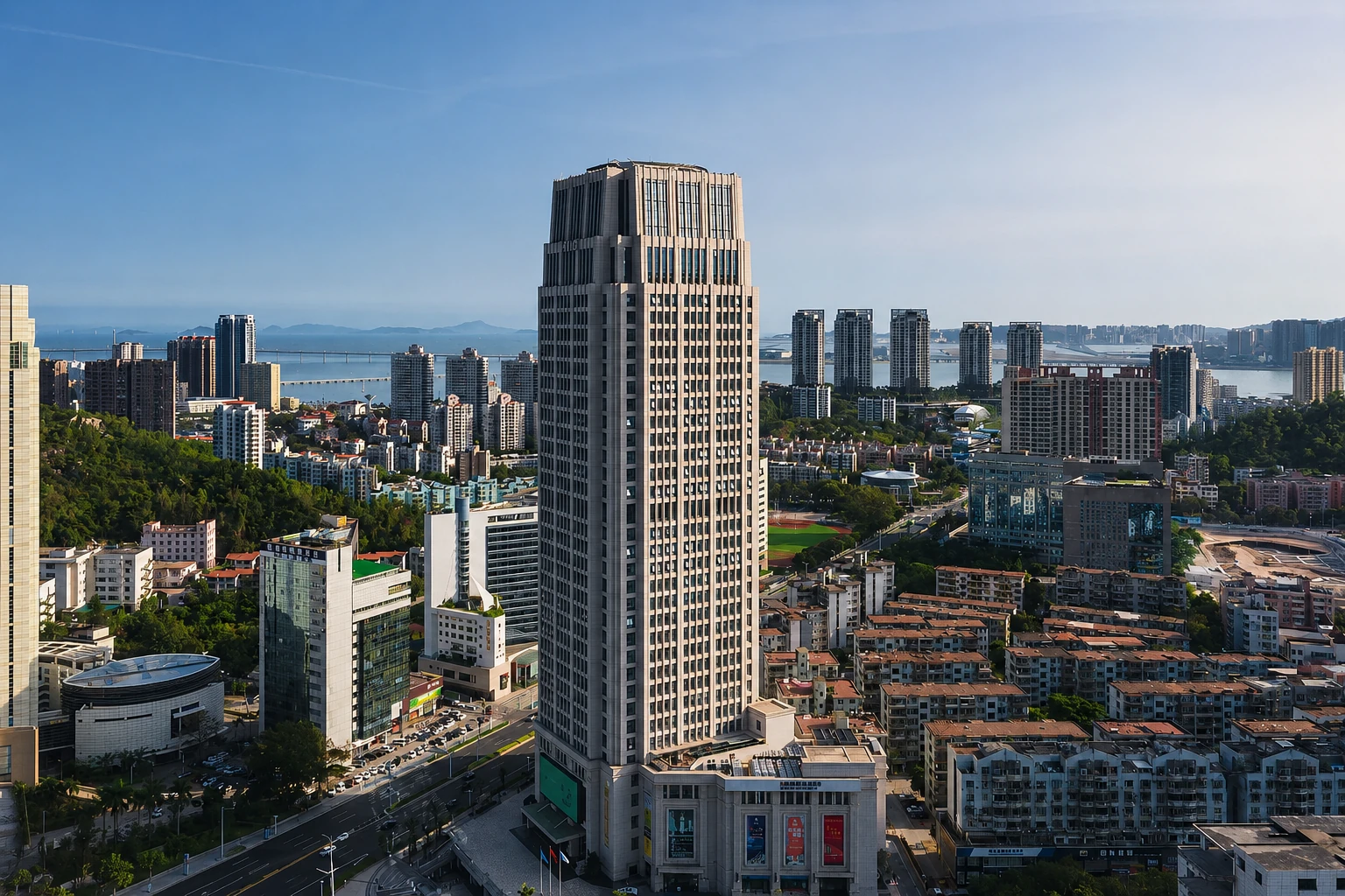 城市办公楼、街区与远处水面景观资料图 城市办公楼、街区与远处水面景观资料图